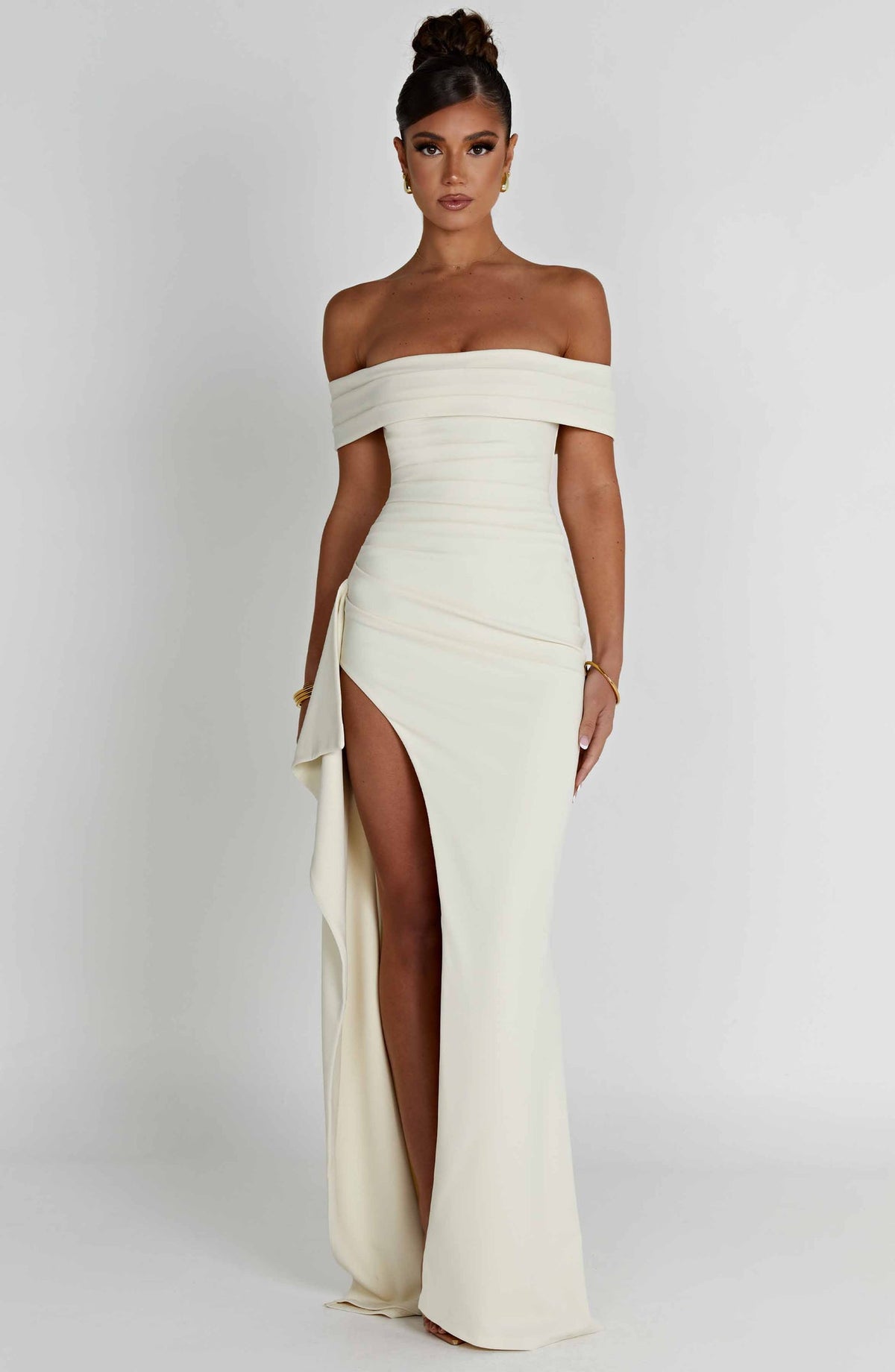 Belle | Bodycon Off-Shoulder Ruched Maxi Dress