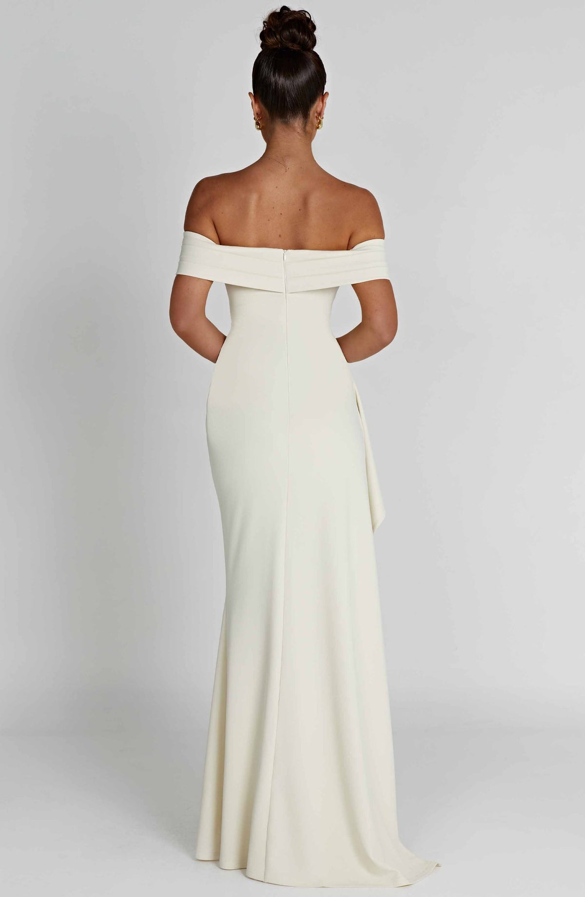 Belle | Bodycon Off-Shoulder Ruched Maxi Dress